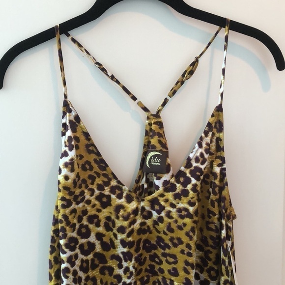 Blu Moon Sexy V Tank Top - Picture 3 of 13